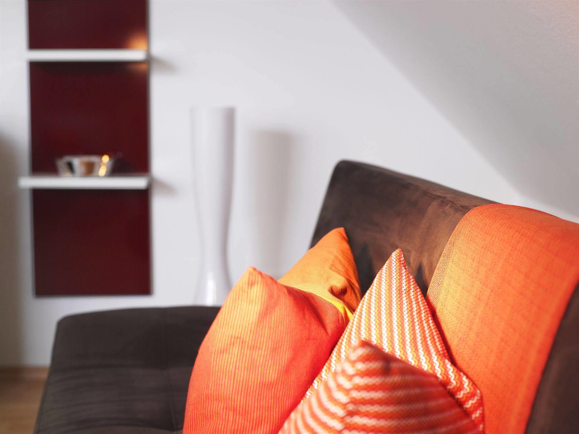 Frederics Schwabing 4*